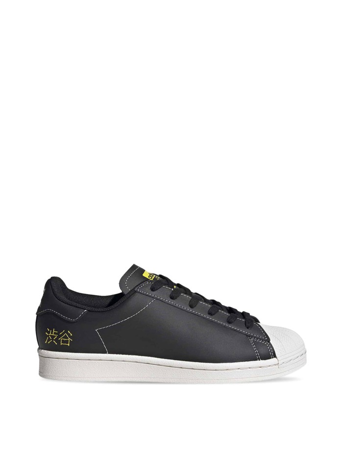 Black Sneakers