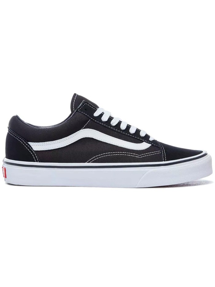 Black Sneakers