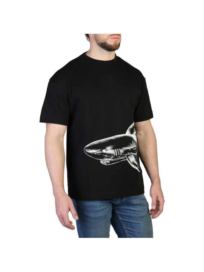 Black T-shirts
