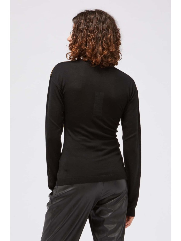 Black Sweatshirts