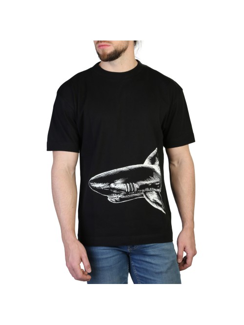 Black T-shirts