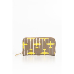 76W00023 2Y000129-Wallets