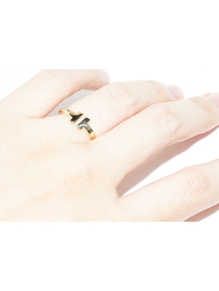 18K T Wire Ring 