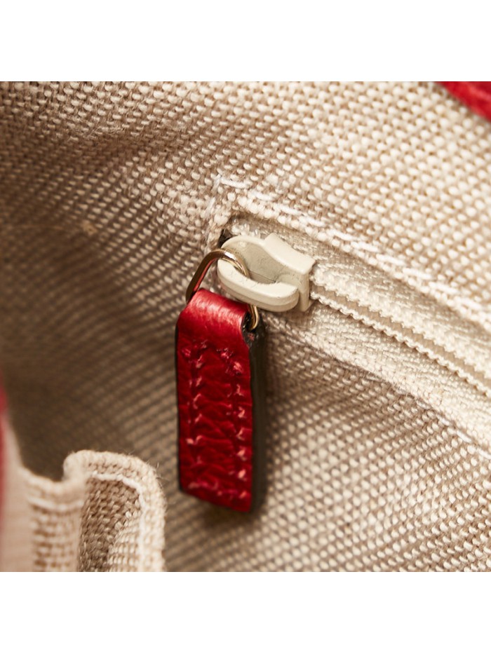 Interlocking G Chain Shoulder Bag
