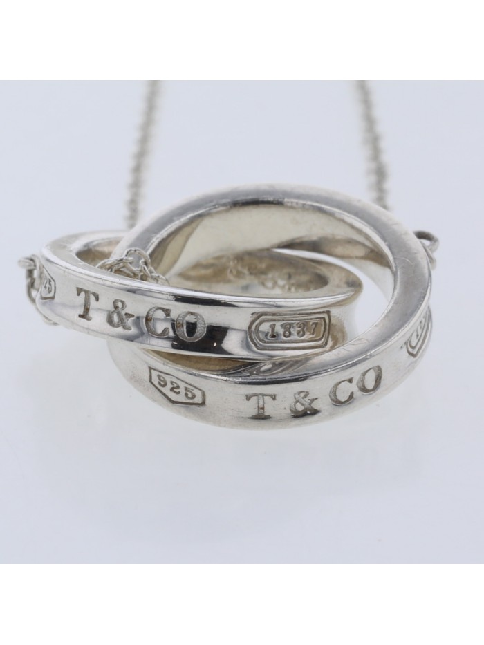 1837 Interlocking Circles Pendant Necklace