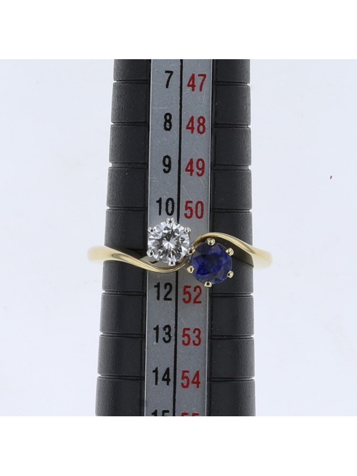18k Gold 2P Diamond Ring