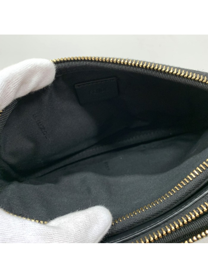 Leather Easy 2 Baguette Bag