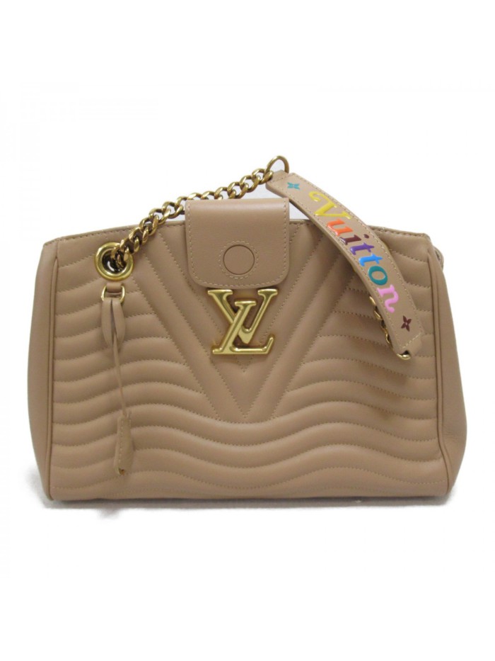 Leather New Wave Chain Tote Bag